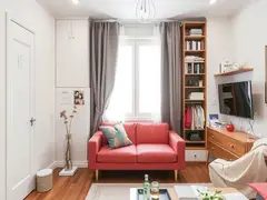 Dicas de armazenamento para apartamentos pequenos, uso inteligente de paredes e móveis para aumentar o conforto da habitação.